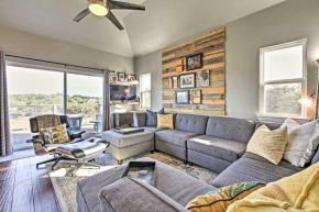Peaceful Hill Country Hideaway with Pond Views